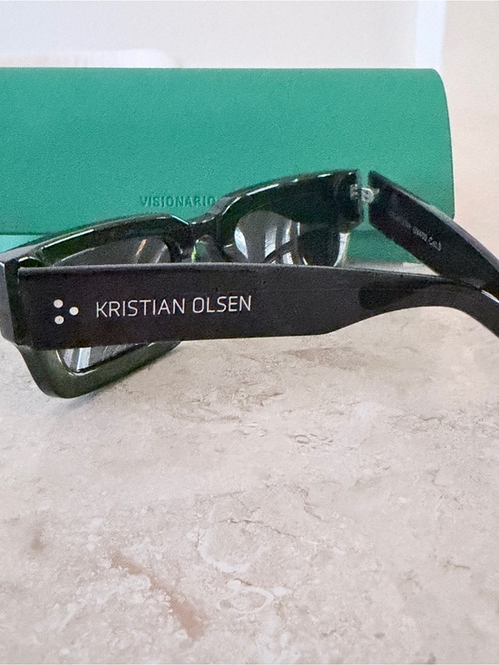 Olive Green Rectangular Women\'s Sunglasses
European Brand main image 5